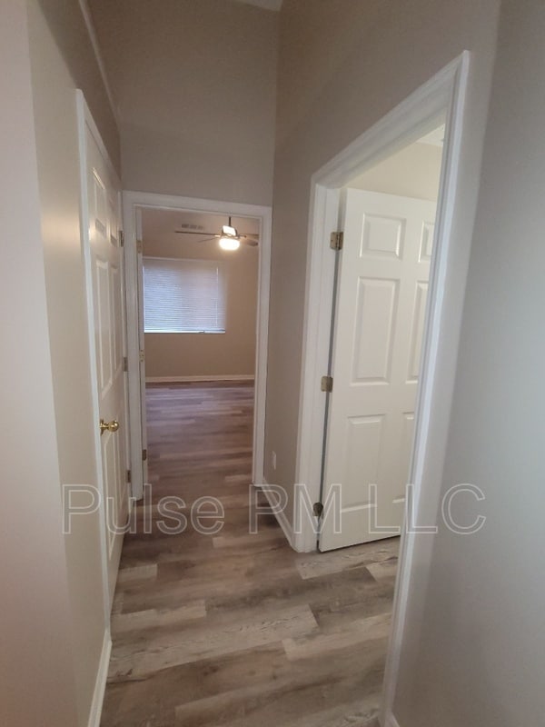 Photo - 2990 Sequoia Dr