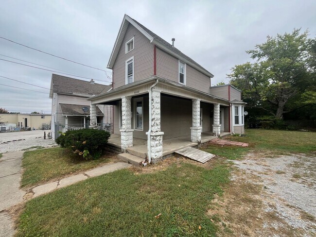 Building Photo - 1512 Cincinnati St Unit B
