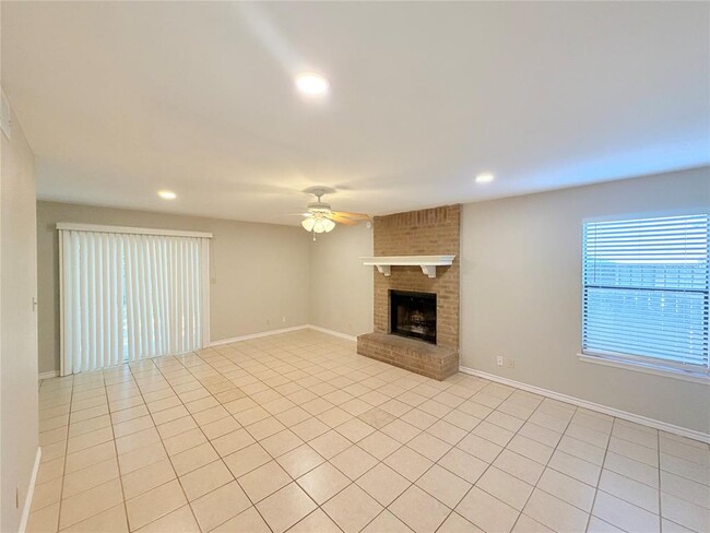 8806 Cainwood Ln