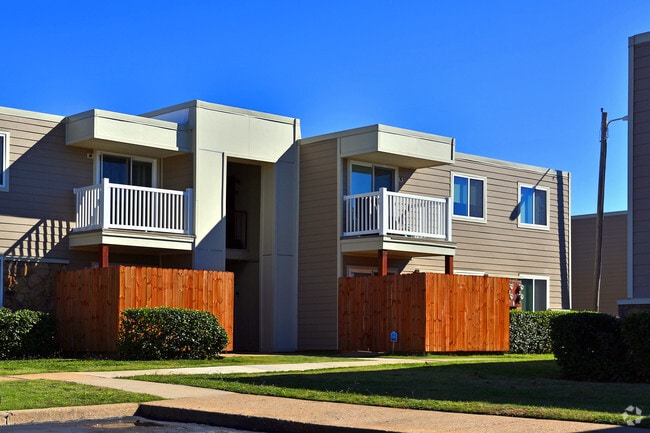 Building Exterior - Southwinds