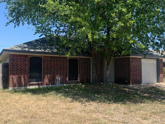 MOVE IN SPECIAL - 2 WEEKS FREE !!! - MOVE IN SPECIAL - 2 WEEKS FREE !!!