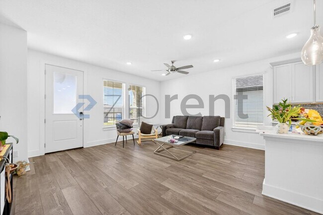 Photo - 3140 Eddington Dr