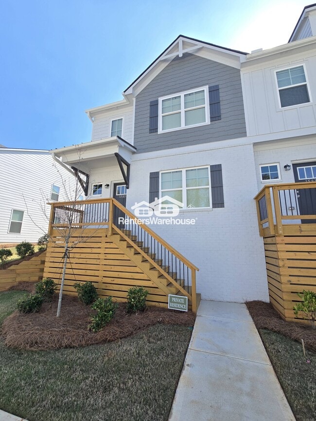 Photo - 1585 Salem Dr