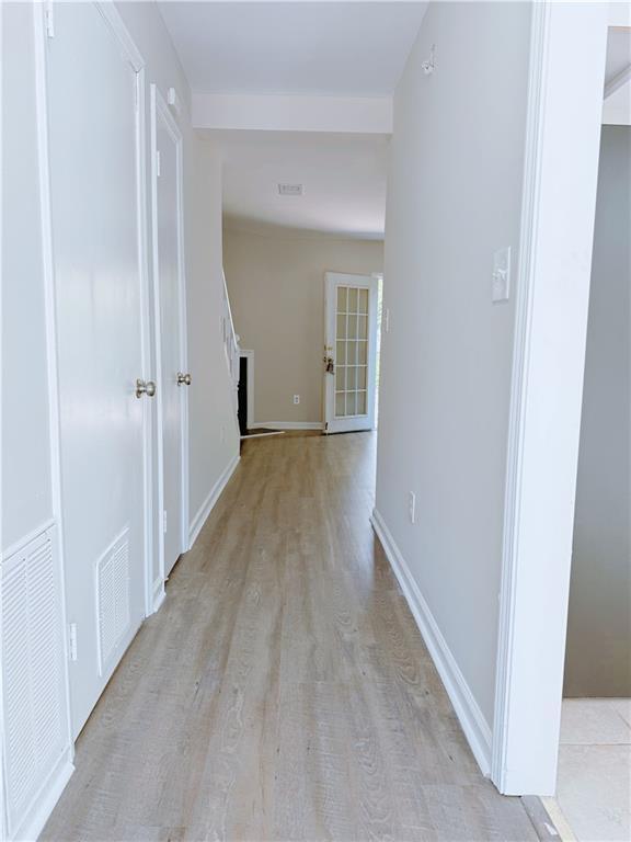 Photo - 1550 Oakpoint Dr SW