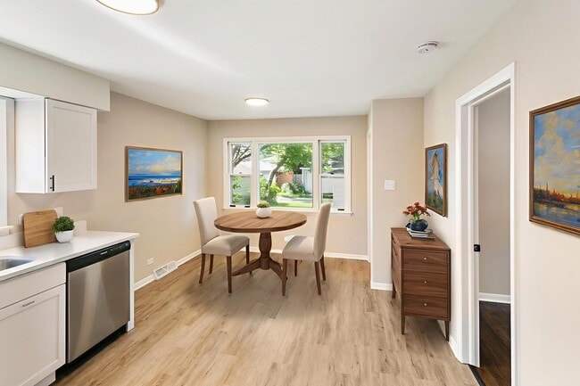 Photo - 14214 Minerva Ave