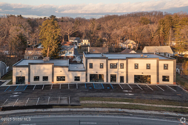 Building Photo - 1859 Western Ave Unit 202 Rental