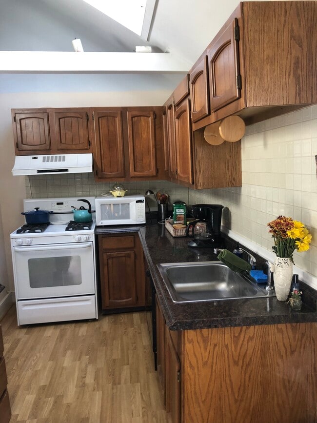 Photo - 5496 York Rd.