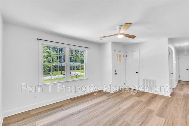 Photo - 229 Chatham St