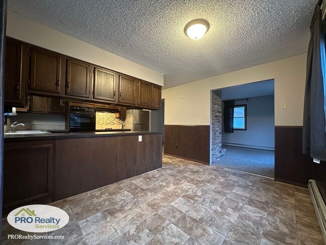 Photo - 3 Bedroom Main Level Duplex Unit