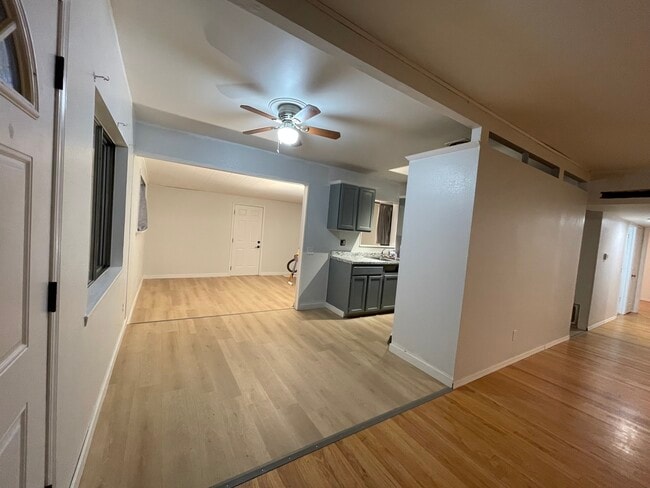 Photo - 30443 2nd Ave S