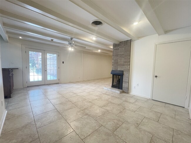 Photo - 9655 Meadowcroft Dr