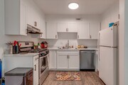 1BR, 1BA - 552SF