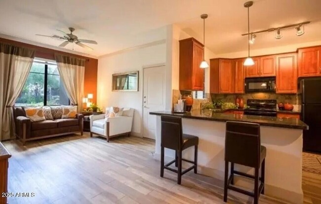 Photo - 33600 N 27th Dr Unit 3