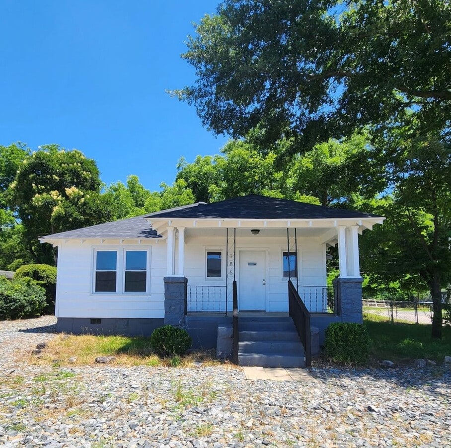 Exclusively Offered By Muse Realty Rentals, LLC - Exclusively Offered By Muse Realty Rentals, LLC