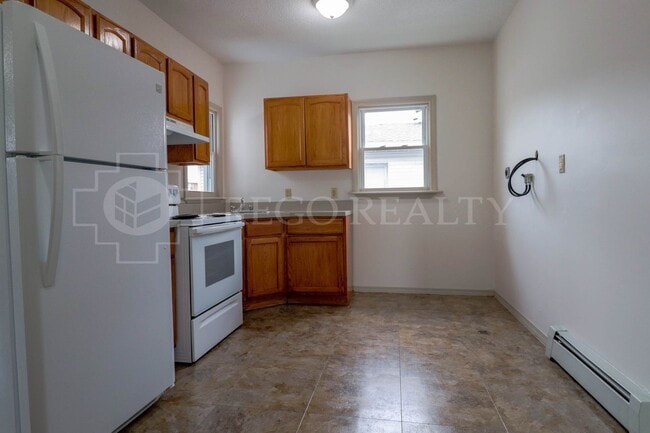 Photo - 49 Elliott St Unit 3rd Fl