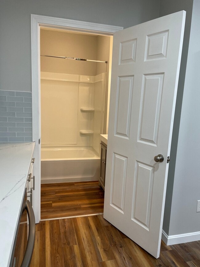 Photo - 10 Mayhew St Unit 1