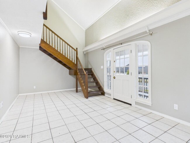 107 Guillot Rd