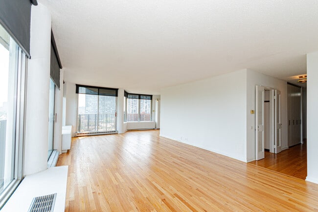 Photo - 4170 N Marine Dr Unit 13A
