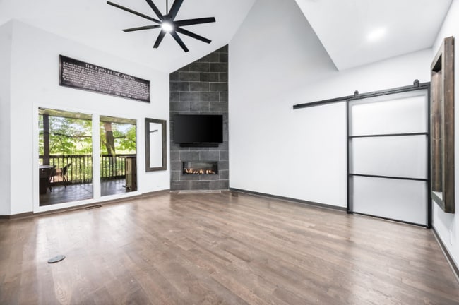 Photo - 700 Harpeth Trace Dr