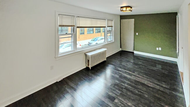 Photo - 18 Riverside Ave