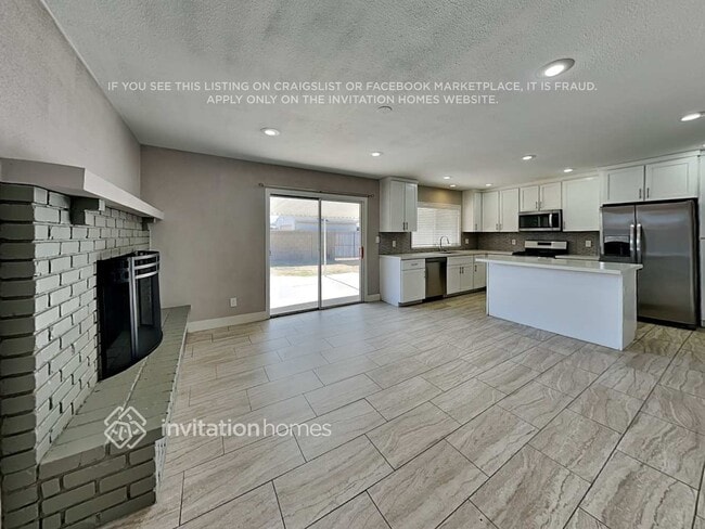 Photo - 5306 S Hazelton Ln