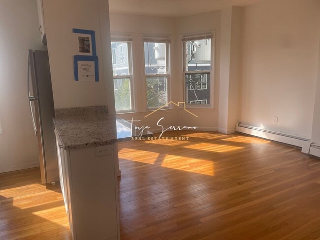 Photo - 181 Washington Ave Unit 3
