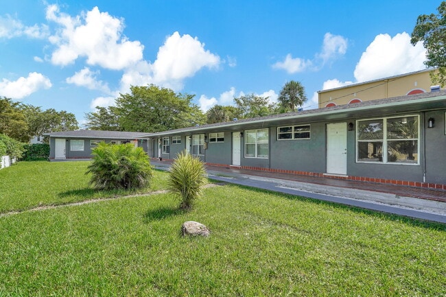 Photo - 150 NW 78th St