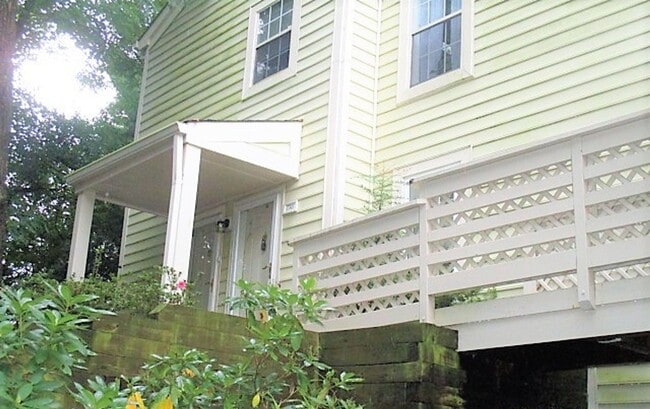 Photo - Private And Spacious, Ground Level, 2 Bedr...