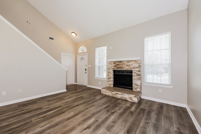 Photo - 1119 Brewer Dr