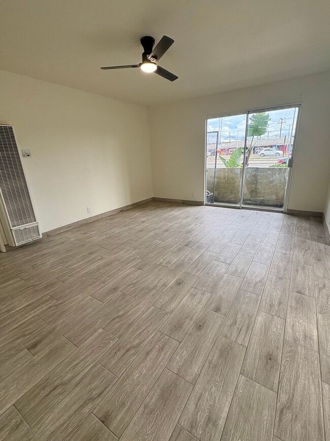 Photo - 1951 N Ventura Rd Unit A