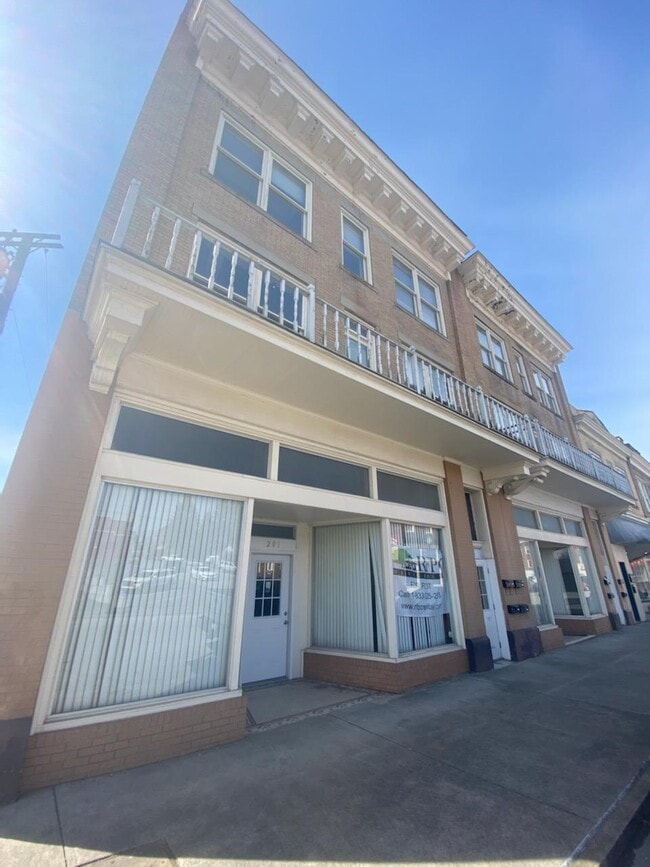 Building Photo - 201 Mercer St Unit 1 Rental