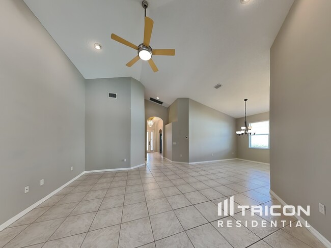 Photo - 6492 Rookery Cir