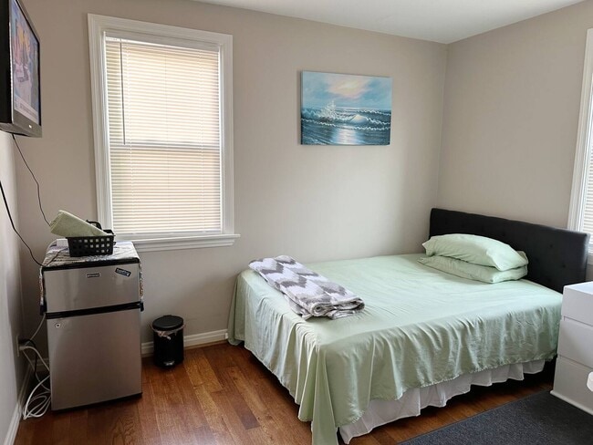 Photo - 4004 Matson Ave Unidad 2