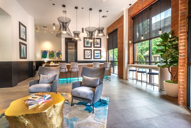 Photo - Manchester State Thomas