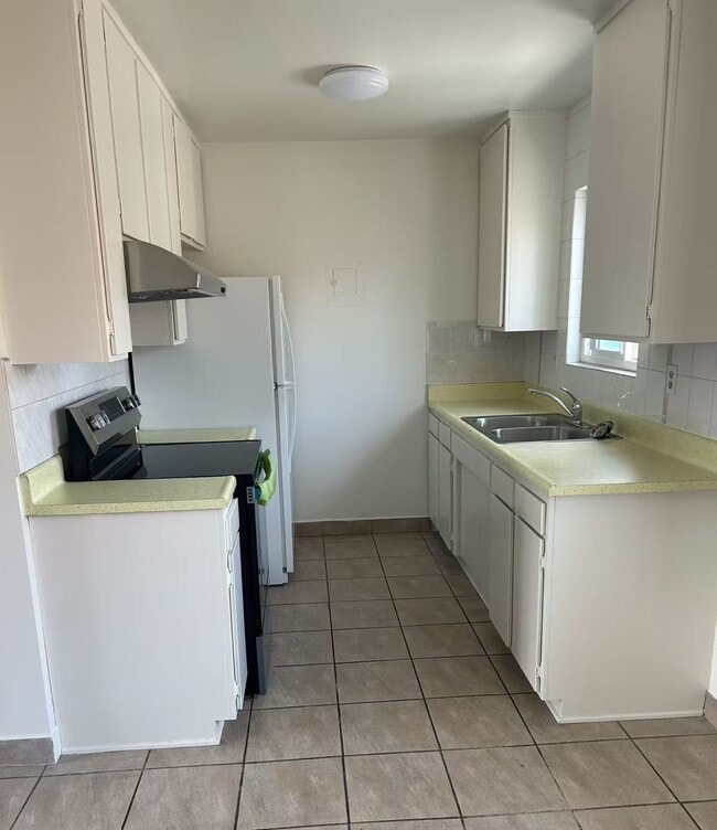 6416 Ruby St Unit 3