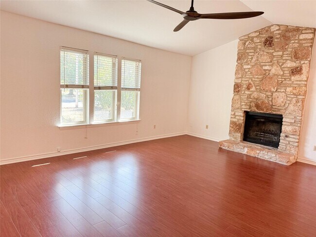 Photo - 11910 Stout Oak Trail