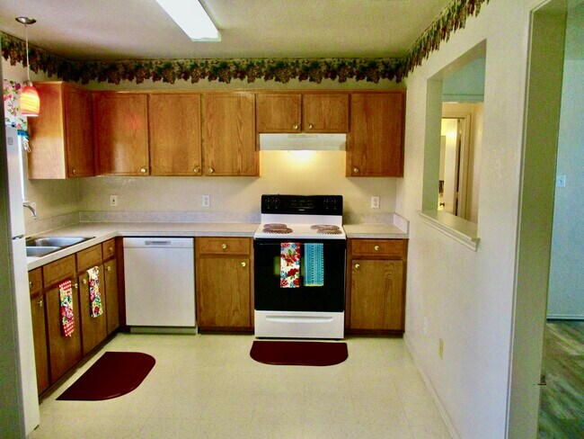 165 Armadillo Ln
