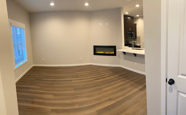 Photo - 16587 SE Sunshower Pl