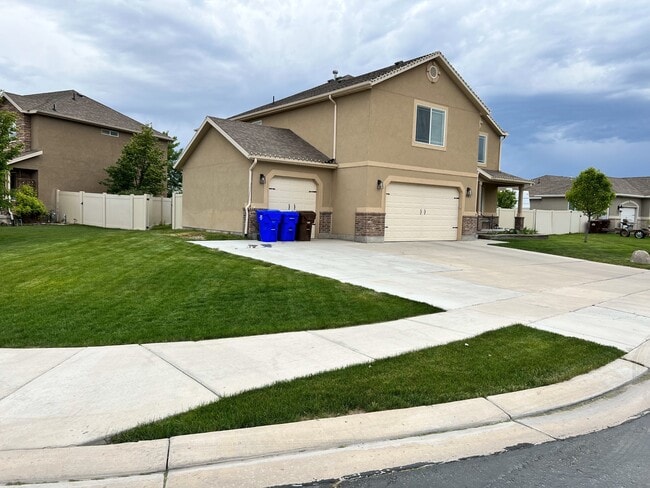 Photo - 1182 Searle Ln