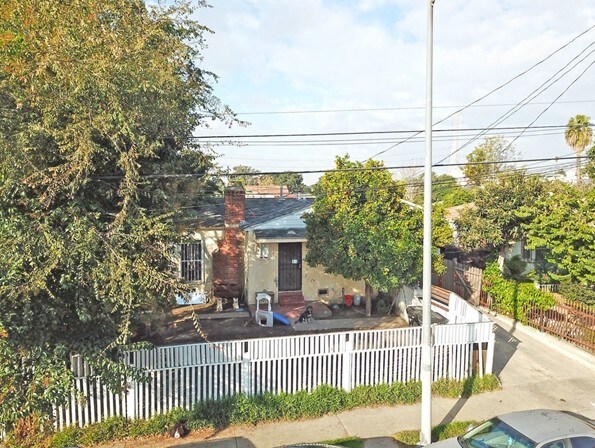 Photo - 9515 Compton Ave