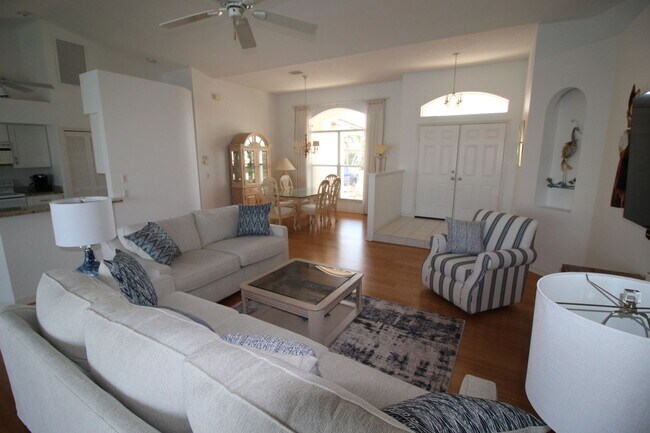 Photo - Short Term Rental ** Available 11/1/25 ** ...