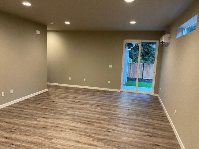 Photo - 6932 Liberty Ln