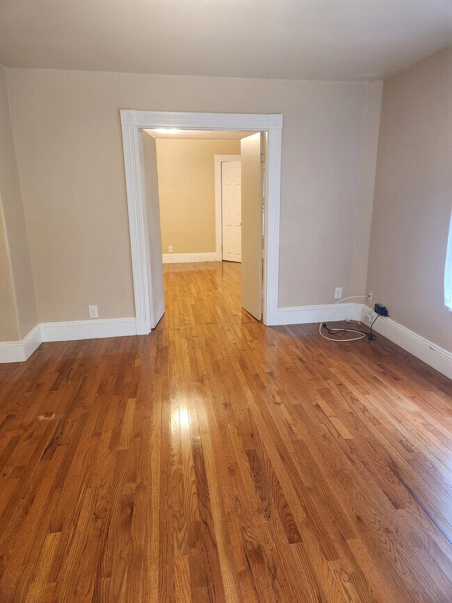 Photo - 48 Garfield Ave Unit Woburn Apartment