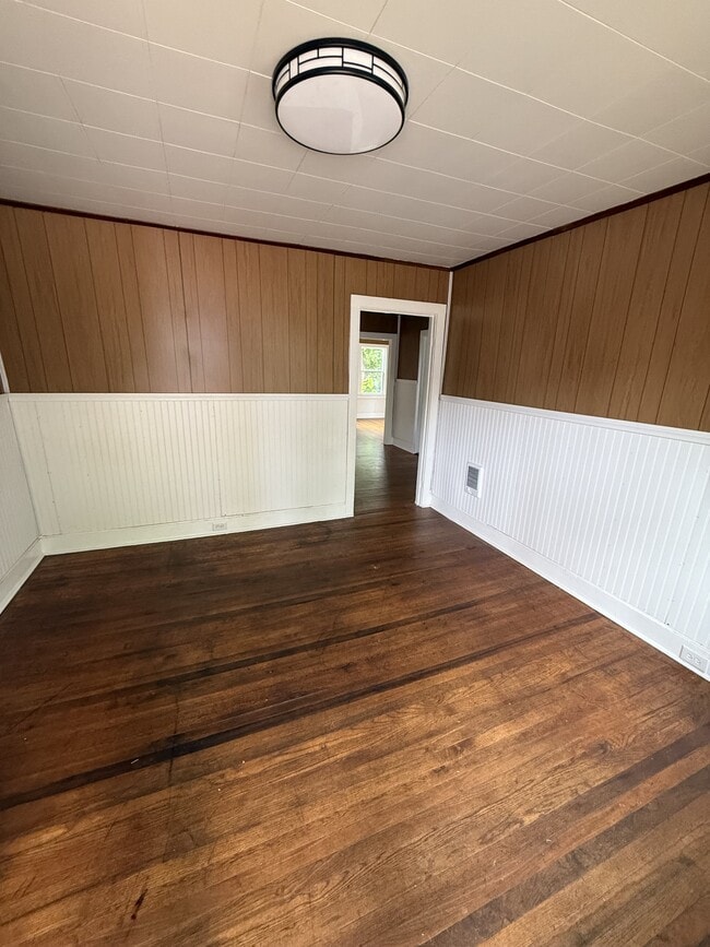 Photo - 210 Horne St