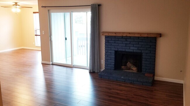 Photo - Huge 2bed/2bath Apartment Available Near DTC, RTD, & Park Meadows Unit E