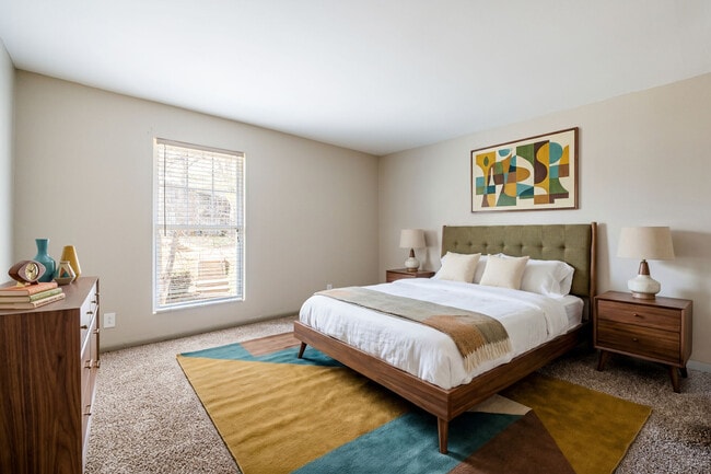 Photo - Sona at Harding