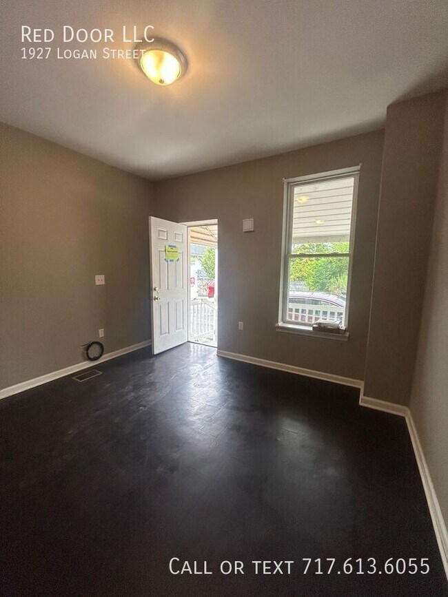 Photo - 1927 Logan St House