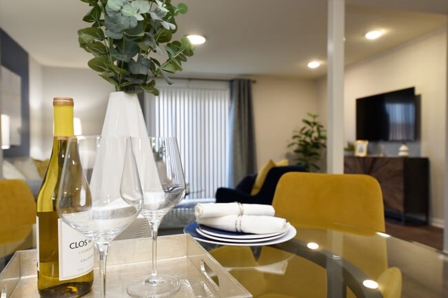Dining area decor