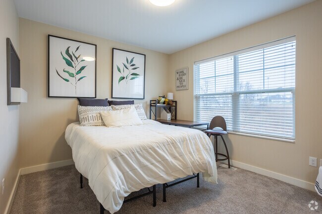 4BR, 4BA - 1,632SF - Bedroom 2