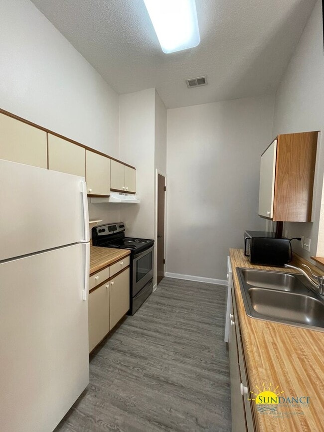 Photo - Beautifully Updated 2-Bedroom Duplex in Fort Walton Beach!